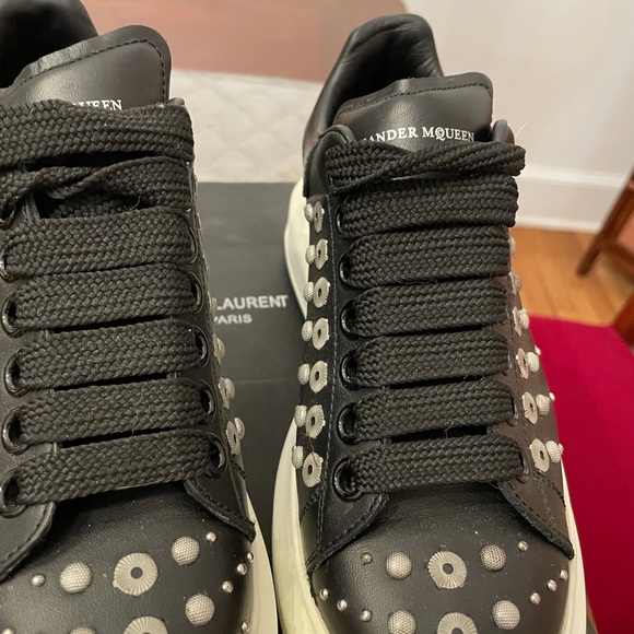 Alexander McQueen studded shoes - Picture 6 of 7